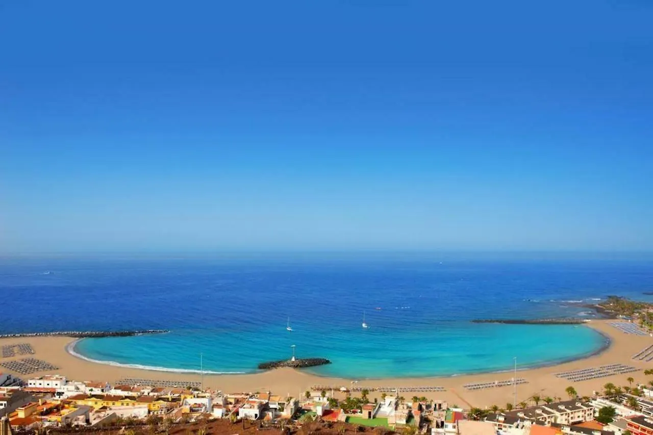 Beachfront Apartment Casa Verano With Pool, Balcony, Wifi, Central Locatation Arona  0*, Arona (Tenerife)