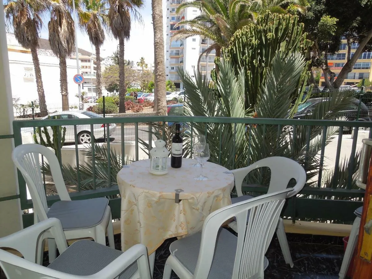 Beachfront Apartment Casa Verano With Pool, Balcony, Wifi, Central Locatation Arona