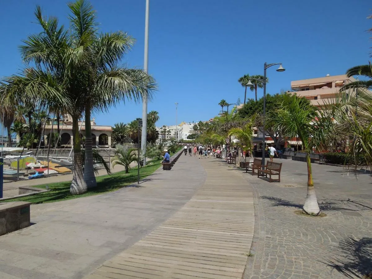 Beachfront Apartment Casa Verano With Pool, Balcony, Wifi, Central Locatation Arona